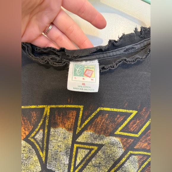 Authentic KISS Band Tee 1996 - Picture 5 of 7